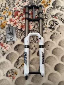 Fox 40 RC2 26" double crown DH suspension fork 20 x 110 mm - Imagen 1 de 13