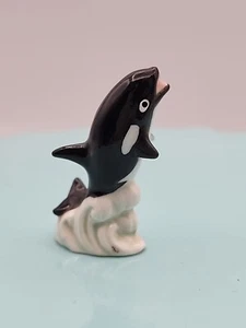 Vintage 1.5” Killer Whale Orca Figurine Ocean Marine Miniature Mini Tiny Figure - Picture 1 of 5