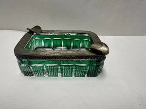 RARE VINTAGE MCM GREEN & METAL  GLASS  ASHTRAY HEAVY 4” X 3” - Picture 1 of 8