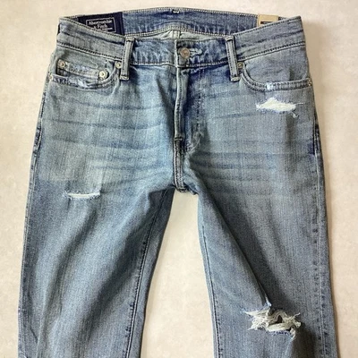 BNWT Men's Boy's Abercrombie & Fitch Straight Blue Jeans Size W26 L30 (438D) - Image 1 of 4