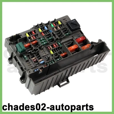 Fuse Box For BMW 1 Series 3 Series 120i 320i 325i 318i 325i 335i 330i M3 X1 E84 Foto 1 de 4