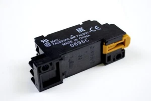 Omron 8-Pin Relay Socket Block PYF08A-E | Compatible with Bags Etc Flow Wrappers - Picture 1 of 2