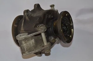 Ferrari 308  Rear Knuckle / Stub w/ Hub,OEM  - Picture 1 of 5