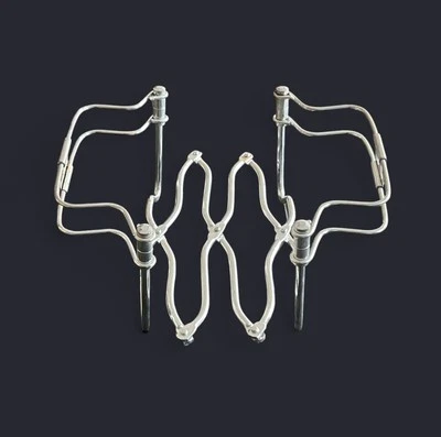 VINTAGE MCM Expandable Metal Trivet Casserole Dish Holder Made in Italy 🇮🇹 - Image 1 of 4