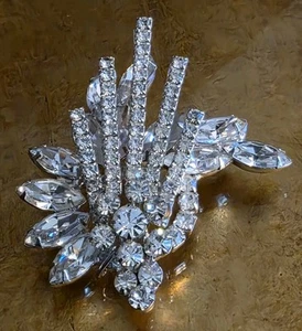 Broche grande de diamantes de imitación transparentes de 2,5" - Imagen 1 de 3