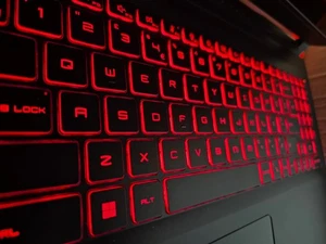 WILL TAKE £540 Gaming Laptop 32GB RAM 512GB SSD Nvidia RTX 6GB GPU POOR BATTERY - Picture 1 of 24
