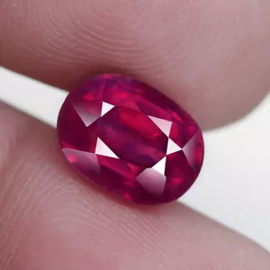 ES 6.18 ct. Rubí Natural Oval Rojo Madagascar - Imagen 1 de 4