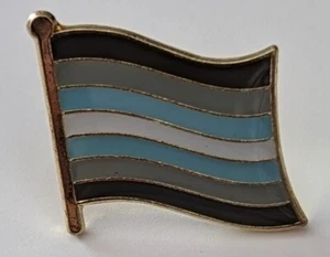 DEMIBOY LGBTQ+ Country Metal Flag Lapel Pin Badge *NEW* MIX & MATCH BUY 3 GET 2 - Picture 1 of 3