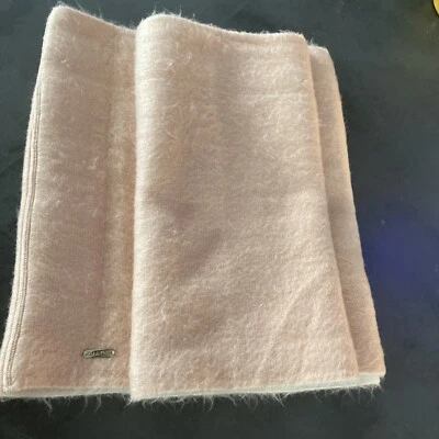 NUEVO Calvin Klein Infinity Bufanda 2 Tonos Rosa Acrílico SUPER SUAVE Logo Etiqueta 62”X 15” Foto 1 de 4