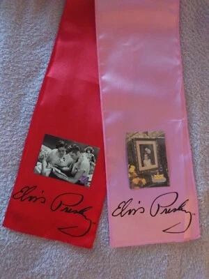 ELVIS PRESLEY SIGNATURE RED&PINK SCARFS AND COLLECTIBLE TRADING CARDS LOT 4 - Image 1 of 4