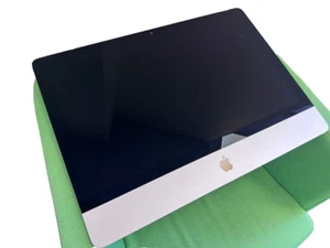 Apple iMac 2013-5,4K, i7-5775R, A1418, Silver, 500GB SSD,16GB, Grade B VESA - Afbeelding 1 van 10