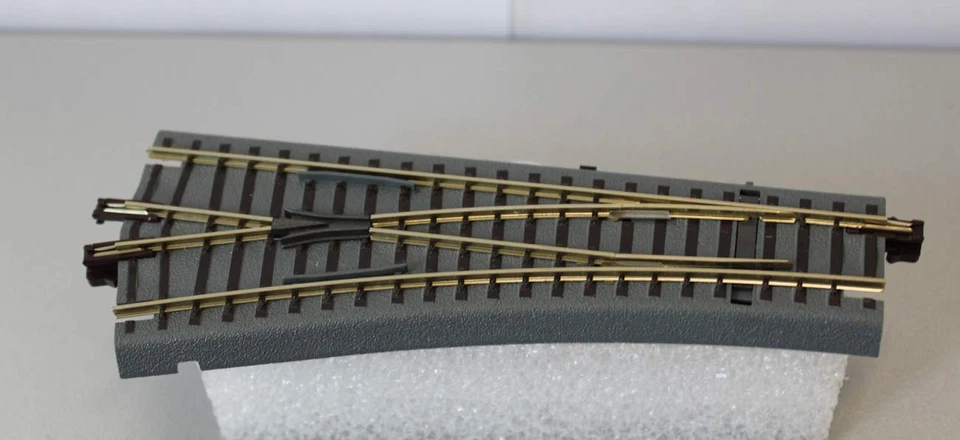 Tillig 83821 Bettungsgleis braun, Handweiche links 15°, Länge 129,5mm - TT - Bild 1 von 1