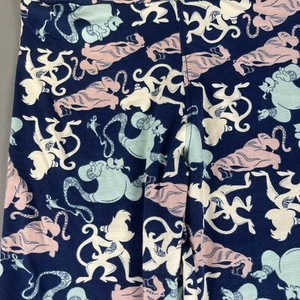 Disney LuLaRoe TWEEN Leggings 006 Aladdin Genie Rajah Abu EUC - Picture 1 of 6