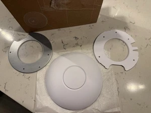 New Open Box Ubiquiti Networks UniFi AP AC Pro UAP-AC-PRO Access Point - Bild 1 von 6