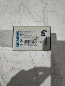 SIEMENS 3RH1122-2BB40 CONTACTORS AND STARTERS USED - Picture 1 of 6