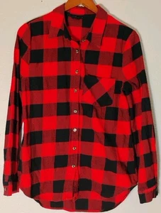 Socialite Women's Long Sleeve Red Black Plaid Button Up Size Medium Flannel  - Picture 1 of 10