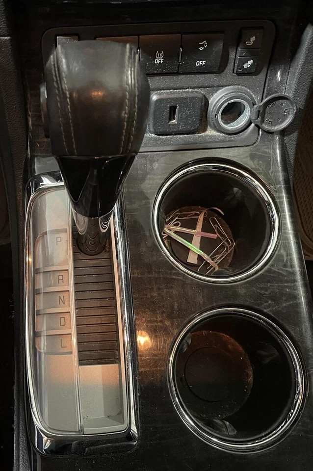 08 09 10 11 12 13 14 15 16 17 BUICK ENCLAVE Palanca de cambios de piso Foto 1 de 1