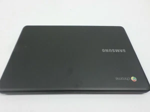 Samsung Chromebook 3 XE500C13 N3050 1.6GHz 2GB RAM 16GB SSD HDMI 11.6" ChromeOS - Picture 1 of 9