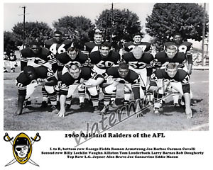 1960 AFL NFL Inaugural Season Oakland Raiders Team Picture 8 X 10 Photo Picture