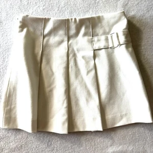 Zara Girls Pleated Skirt Size 6 White Silver Buckle - Picture 1 of 9
