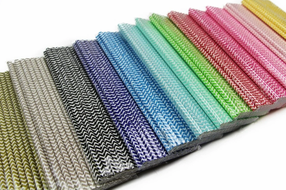 25 pajitas de papel Chevron en forma de V para fiesta Foto 1 de 1