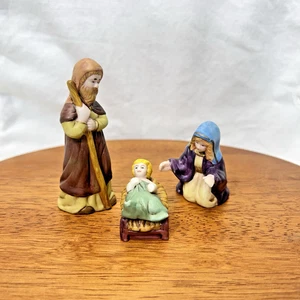 Midwest of Cannon Falls Holy Family Nativity  3-Piece Porcelain Figurines Small - Picture 1 of 3