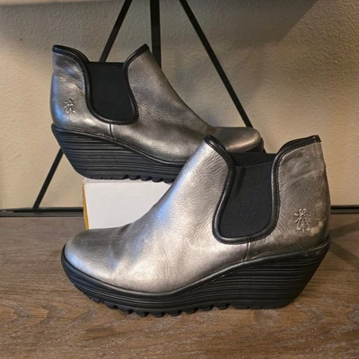 FLY LONDON Metallic Silver Leather Wedge Chelsea Boots Women Size 9.5 - Image 1 of 4