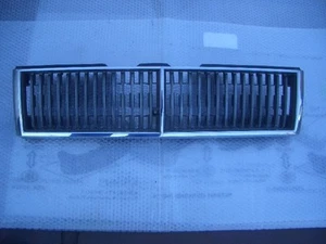 Nissan Cedric Wagon Y30 Genuine Plated Front Grill 74131 Fw2000 Long-Term Storag - Picture 1 of 9