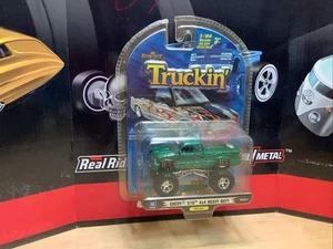 1 Badd Ride 1:64 Scale Truckin' Green Chevy S10 4x4 Heavy Duty SM - Bild 1 von 4