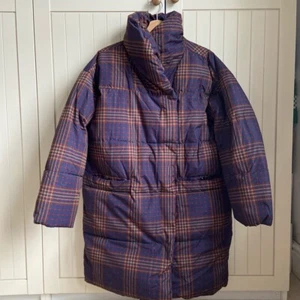 Monki Button Up Puffer Coat Size M Navy Blue/Maroon Check - Picture 1 of 2