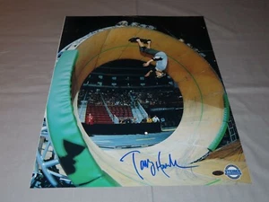 Foto firmada de Tony Hawk 16x20 The Loop Auto Skateboarding Steiner Deportes Certificado de Autenticidad 1A - Imagen 1 de 8