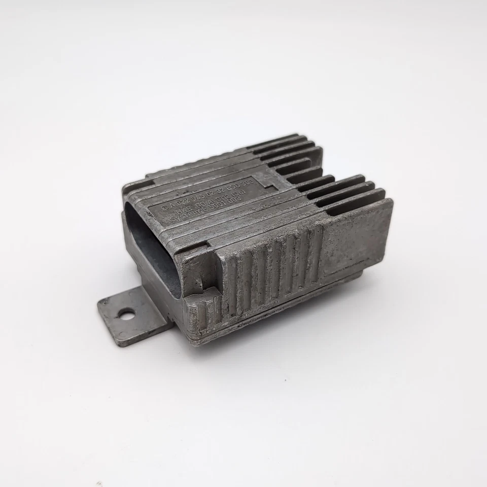 Módulo de relé de control de ventilador auxiliar Mercedes W210 E430 1998 1999 A0225456232 OEM Foto 1 de 4