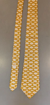 Corbata de seda vintage con logotipo "H" naranja y blanco 213 FA hecha en Francia Foto 1 de 4