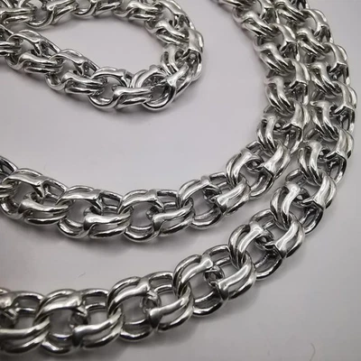 Catena vintage in argento sterling 925 firmata 9,65" larghezza 37,47 g... - Immagine 1 di 4