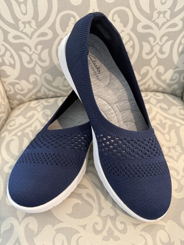 Scarpe basse Clarks donna 9 5 W Adella Moon mocassino blu scuro in maglia usate in ottime condizioni