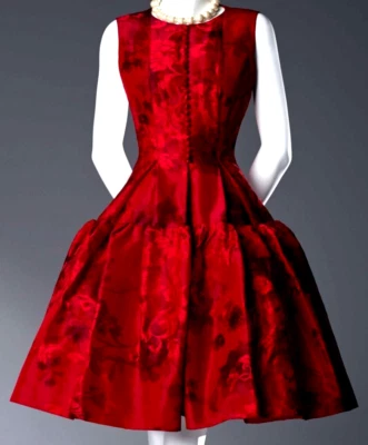 Oscar de la Renta Fall 2006 Runway Silk Red Floral Cocktail Dress Label 6 / US 2 - Image 1 of 4