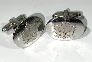 Cufflinks Silver Color cuff Shirt Men's Set W/ Maple Leafe design VTG - Bild 1 von 8