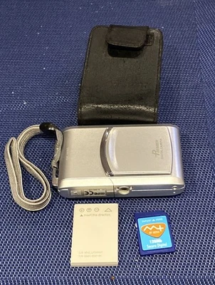 Premier DS-5080 5.0MP Compact Digital Camera Silver, Case, 128 Mb Sd Card Tested - Image 1 of 4