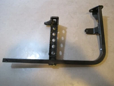 Apoio para os pés esquerdo Suzuki King Quad LTA 750 2020 #6 - Imagem 1 de 2