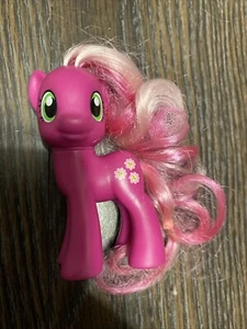 2010 My Little Pony Friendship Is Magic CHEERILEE G4 3" Figure Hasbro 32561 - Picture 1 of 7