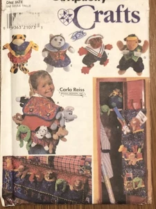 Simplicity Crafts Accessories For 9" Bean Bag Animals Pattern 7929 Uncut - Picture 1 of 3