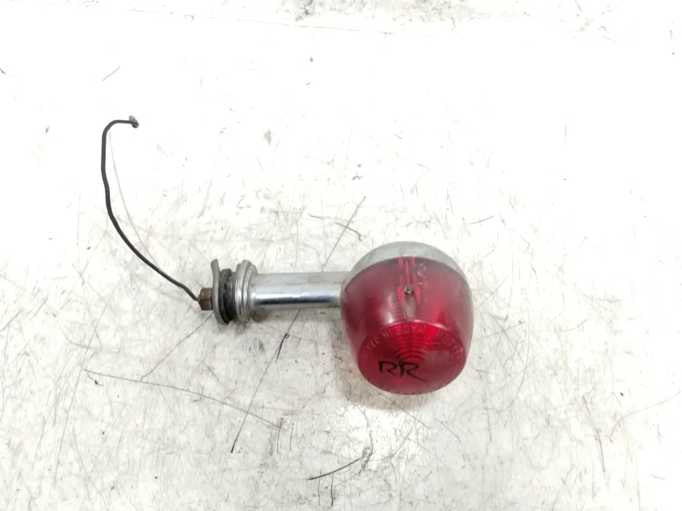 72 luz indicadora trasera derecha Yamaha R5 1972 Foto 1 de 4