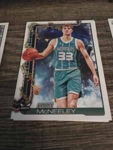 2025-26 Topps #229 Liam McNeeley Rookie Card Charlotte Hornets - Picture 1 of 1