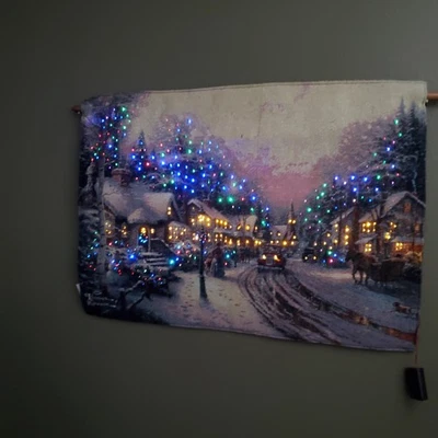 Tapiz de fibra óptica de Navidad Thomas Kinkade Village probado, incluye varilla Foto 1 de 4