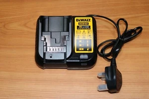 DEWALT DCB107 BATTERY CHARGER FOR 10.8V, 14.4V & 18V XR LI-ION SLIDE BATTERIES - Picture 1 of 3