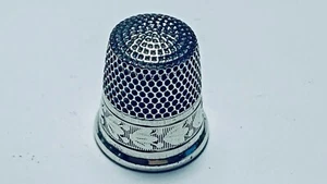 Vintage Sterling   Thimble    ID. Number 164 - Picture 1 of 4