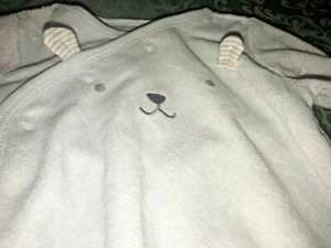 Neu mit Etikett Carters 3D Bär Terricloth Schlafanzug Pyjama 9 M Lagenlook Baden Kinderzimmer Jungen - Bild 1 von 4