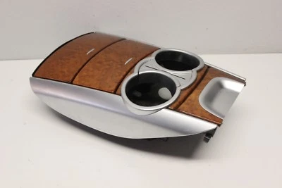 P901241 2006-2010 梅赛德斯 R 级中心控制台杯架烟灰缸木制 Assy — 第 1/4 张图片