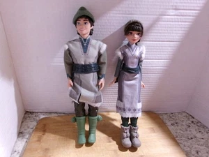 Disney Frozen 2 Forest Expedition Ryder and Honeymaren Dolls Figures 11" - Picture 1 of 12