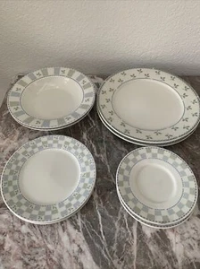 Katrin By Oneida 8Pc Dinnerware Set 2 Salad / 2soup / 2soucer / 2dinner Plates - Picture 1 of 6